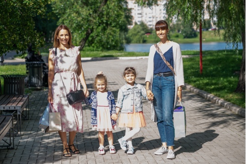 Екатерина с Настей и Соня с Ольгой Екатерина с Настей и Соня с Ольгой