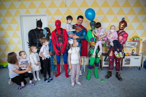 Фотография на память с супрегероями Фотография на память с супрегероями