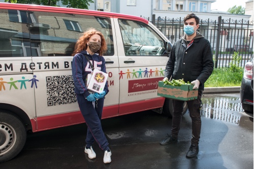 Сотрудники фонда «Подари жизнь» Сотрудники фонда «Подари жизнь»